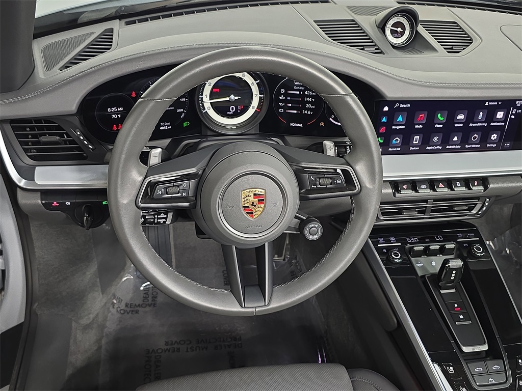 2024 Porsche 911 4 Cabriolet photo 4