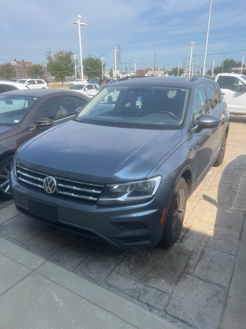 2021 Volkswagen Tiguan SE photo 2