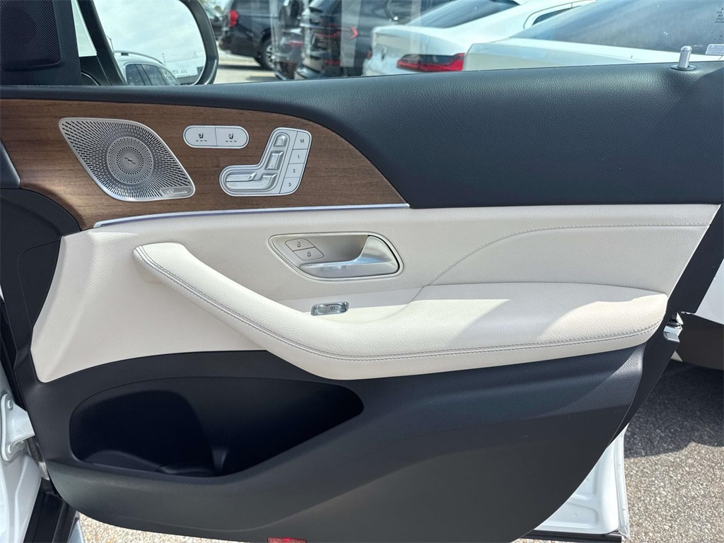 2024 Mercedes Benz GLE 450 4MATIC photo 13