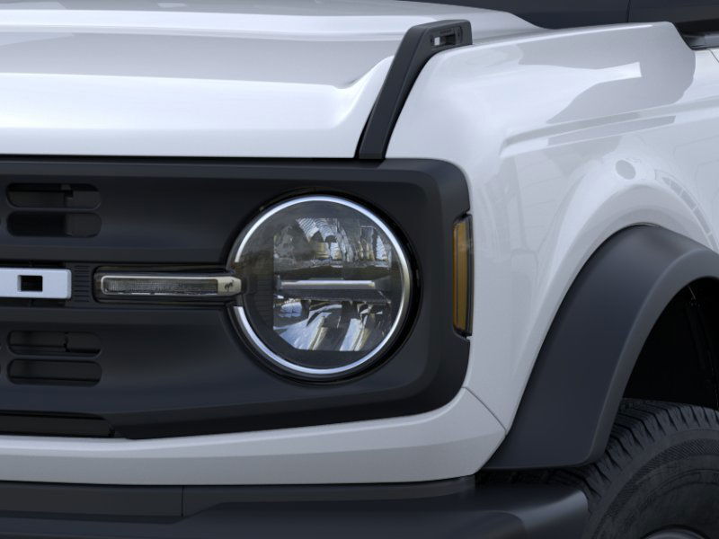 2025 Ford Bronco Base photo 18