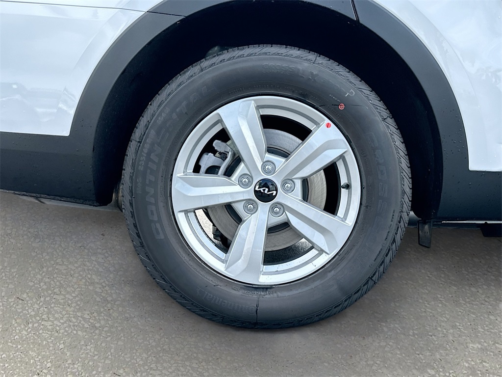 2026 Kia Sorento LX photo 25