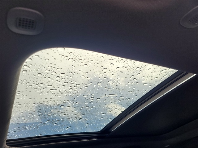 2025 Jeep Grand Cherokee Limited photo 3