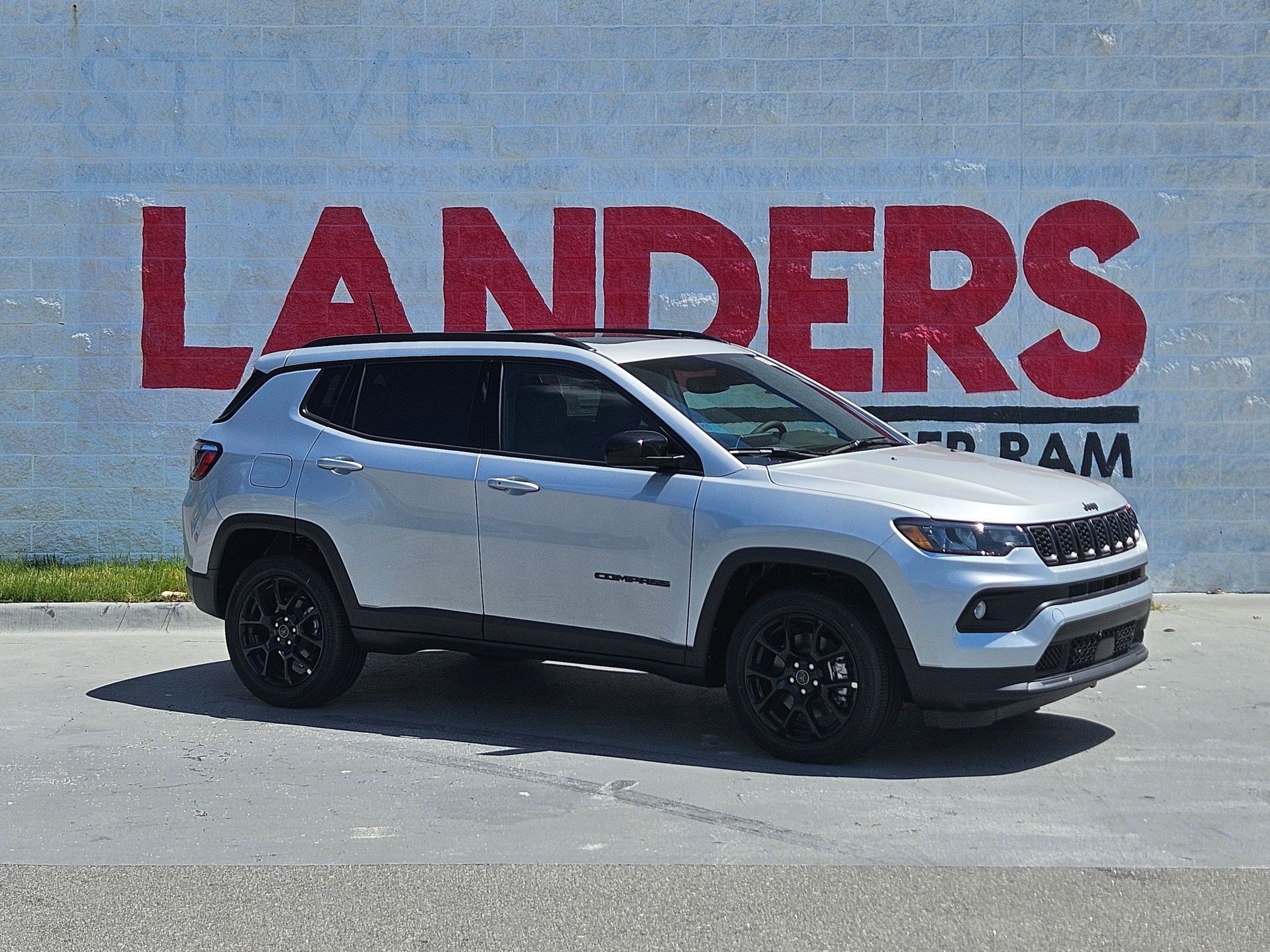 2025 Jeep Compass Latitude's photo