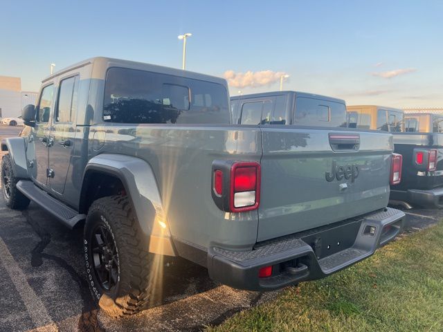 2025 Jeep Gladiator Sport photo 4