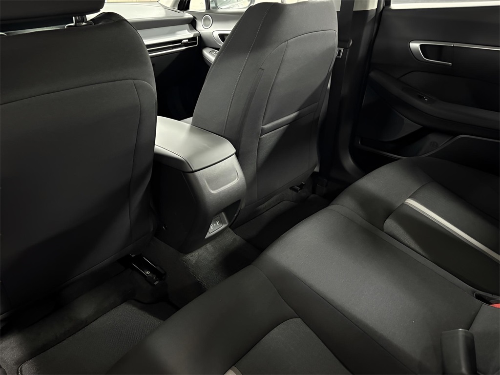 2025 Hyundai Sonata SE photo 21