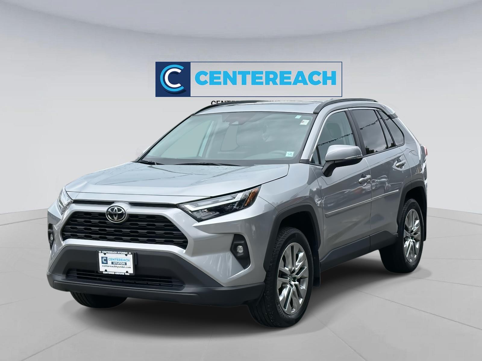2024 Toyota RAV4 XLE Premium's photo