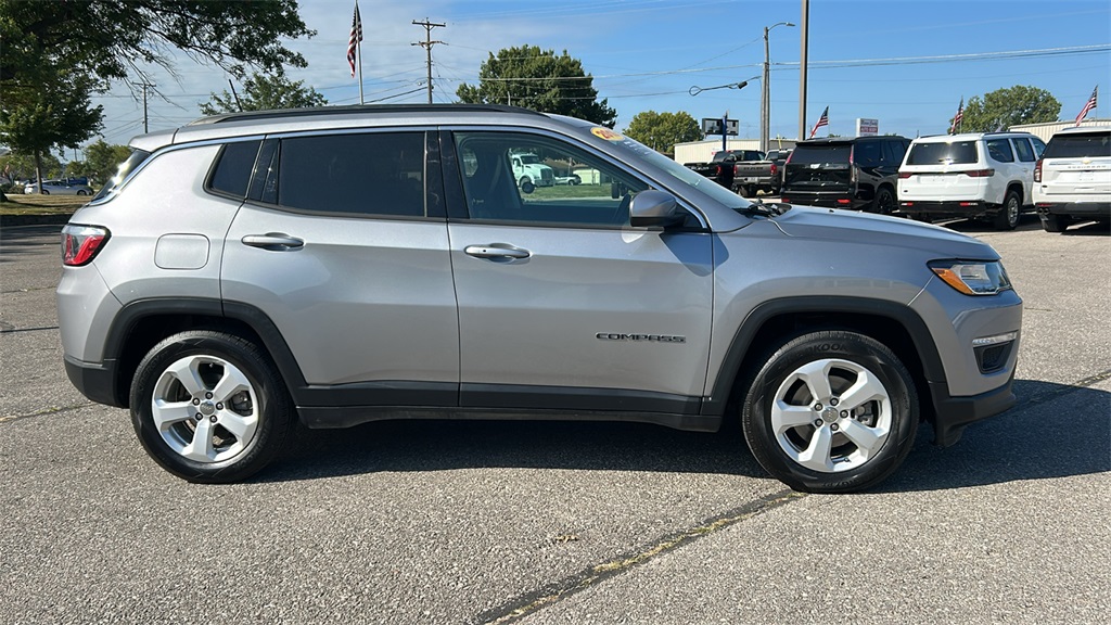 Used 2019 Jeep Compass Latitude with VIN 3C4NJCBB0KT649452 for sale in Knoxville, IA