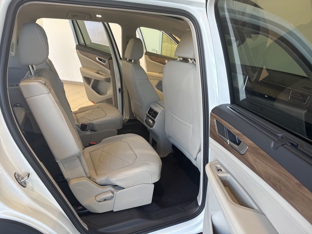 2026 Volkswagen Atlas SE Technology photo 14