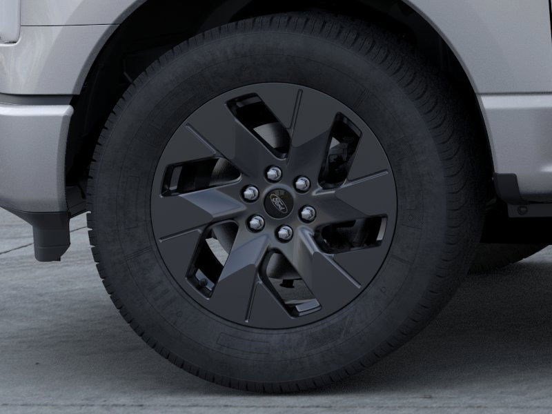2025 Ford F-150 Lightning photo 4