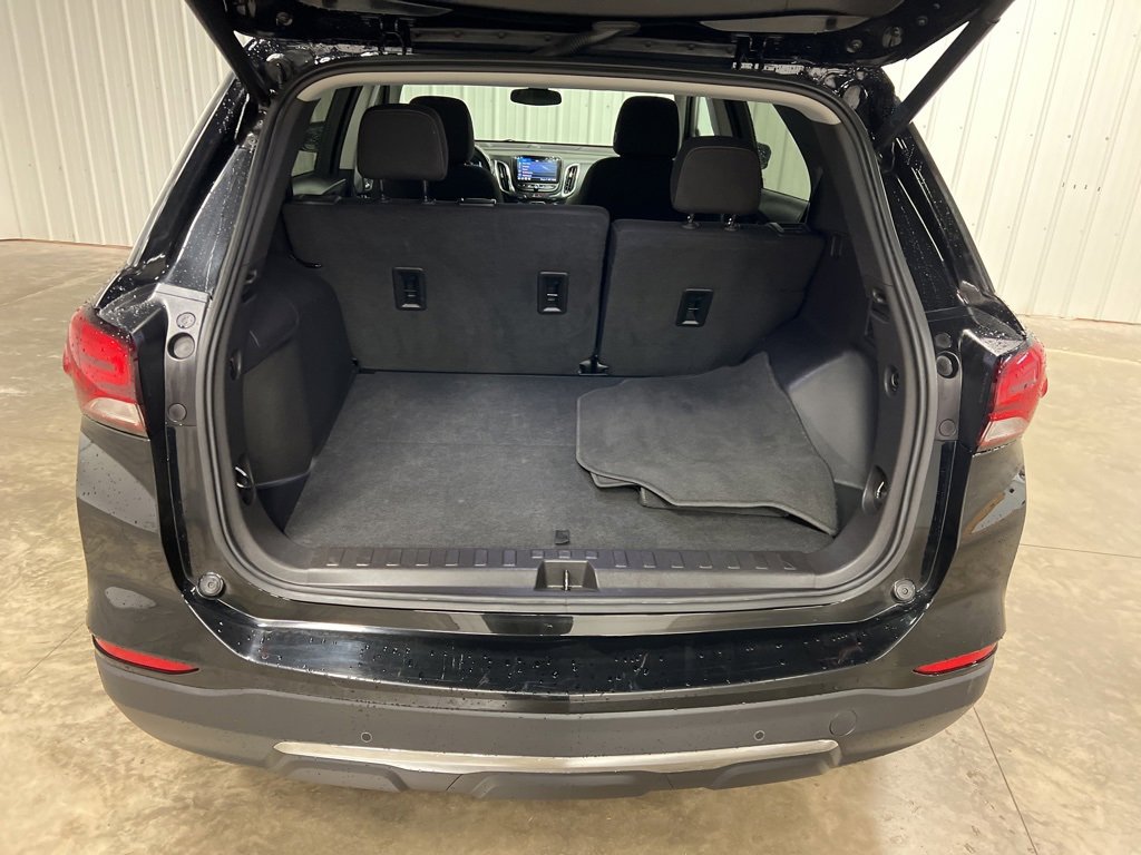 2024 Chevrolet Equinox LT photo 4