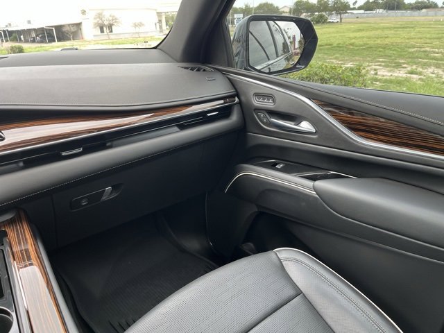 2023 Cadillac Escalade ESV Premium Luxury photo 20