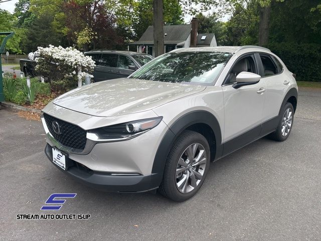 2023 Mazda CX-30 2.5 S Preferred photo 3