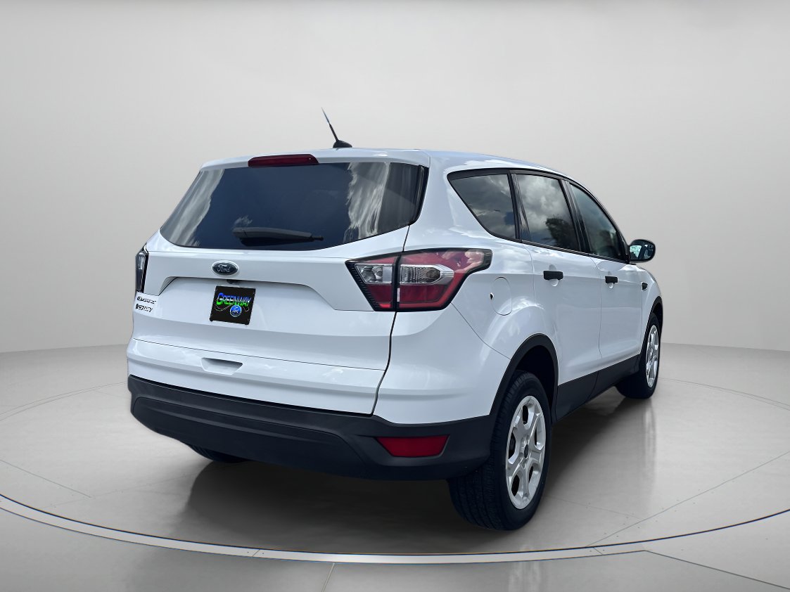 2017 Ford Escape S photo 3