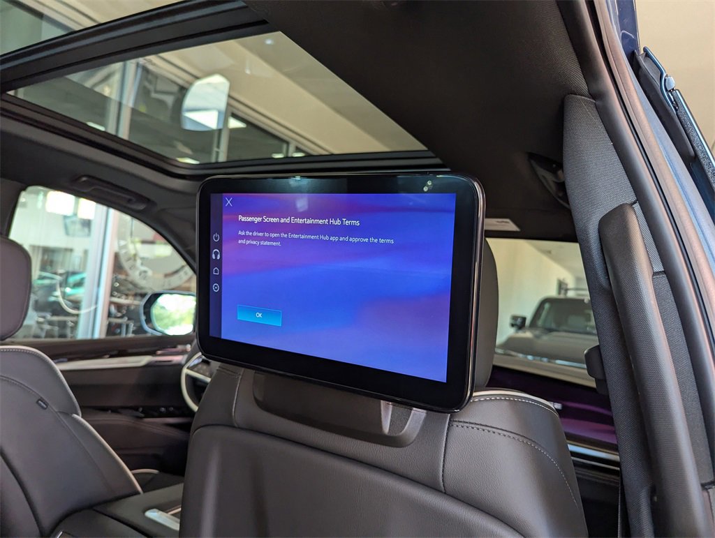 2025 Cadillac Escalade Premium Luxury photo 36