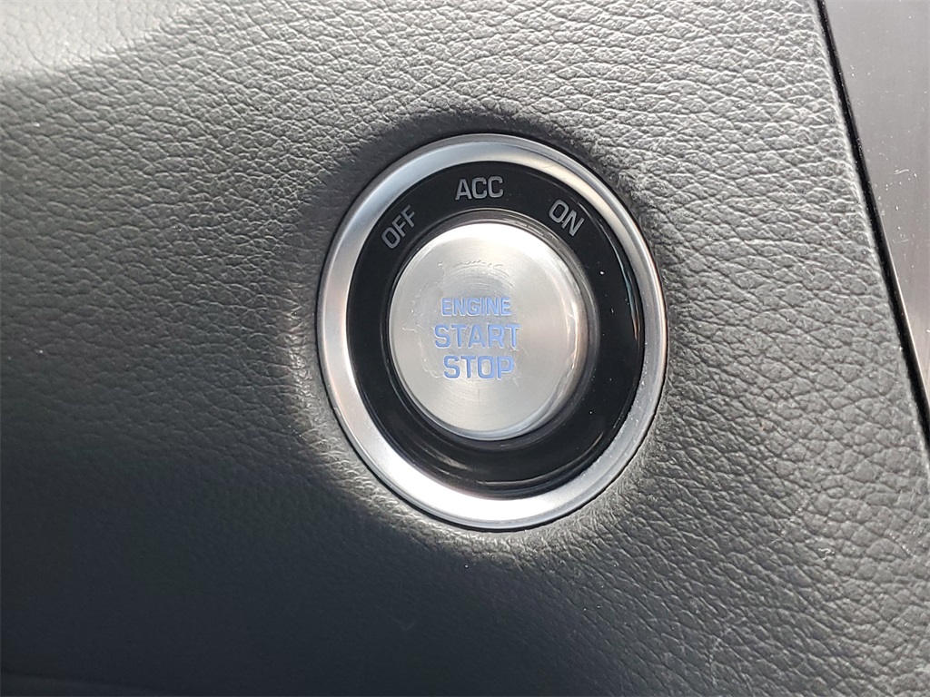 2015 Hyundai Genesis 3.8 photo 25
