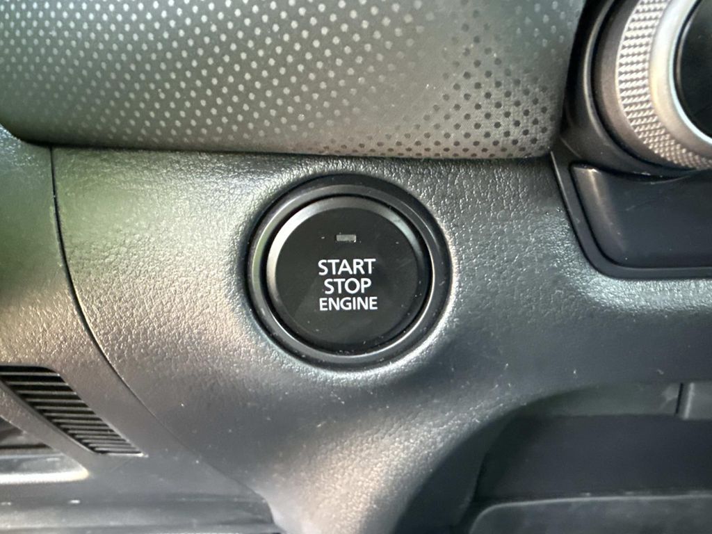 2024 Mazda CX-50 2.5 Select photo 26