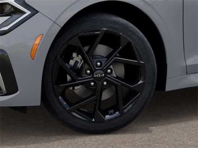 2026 Kia K5 GT-Line photo 9