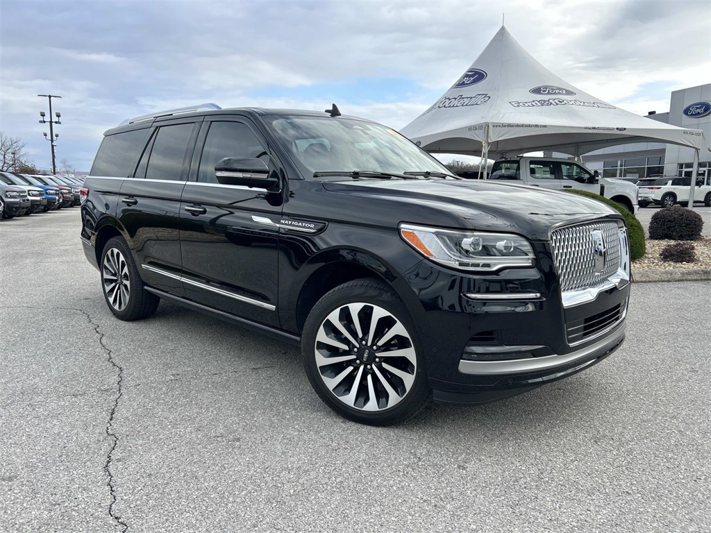 2023 Lincoln Navigator Reserve's photo