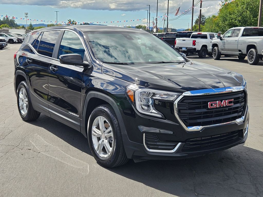 2024 Gmc Terrain SLE photo 8