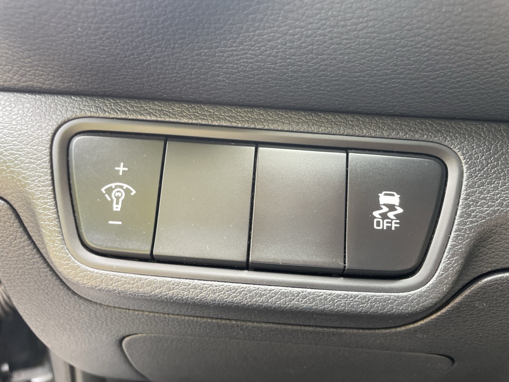 2023 Kia Forte LXS photo 10