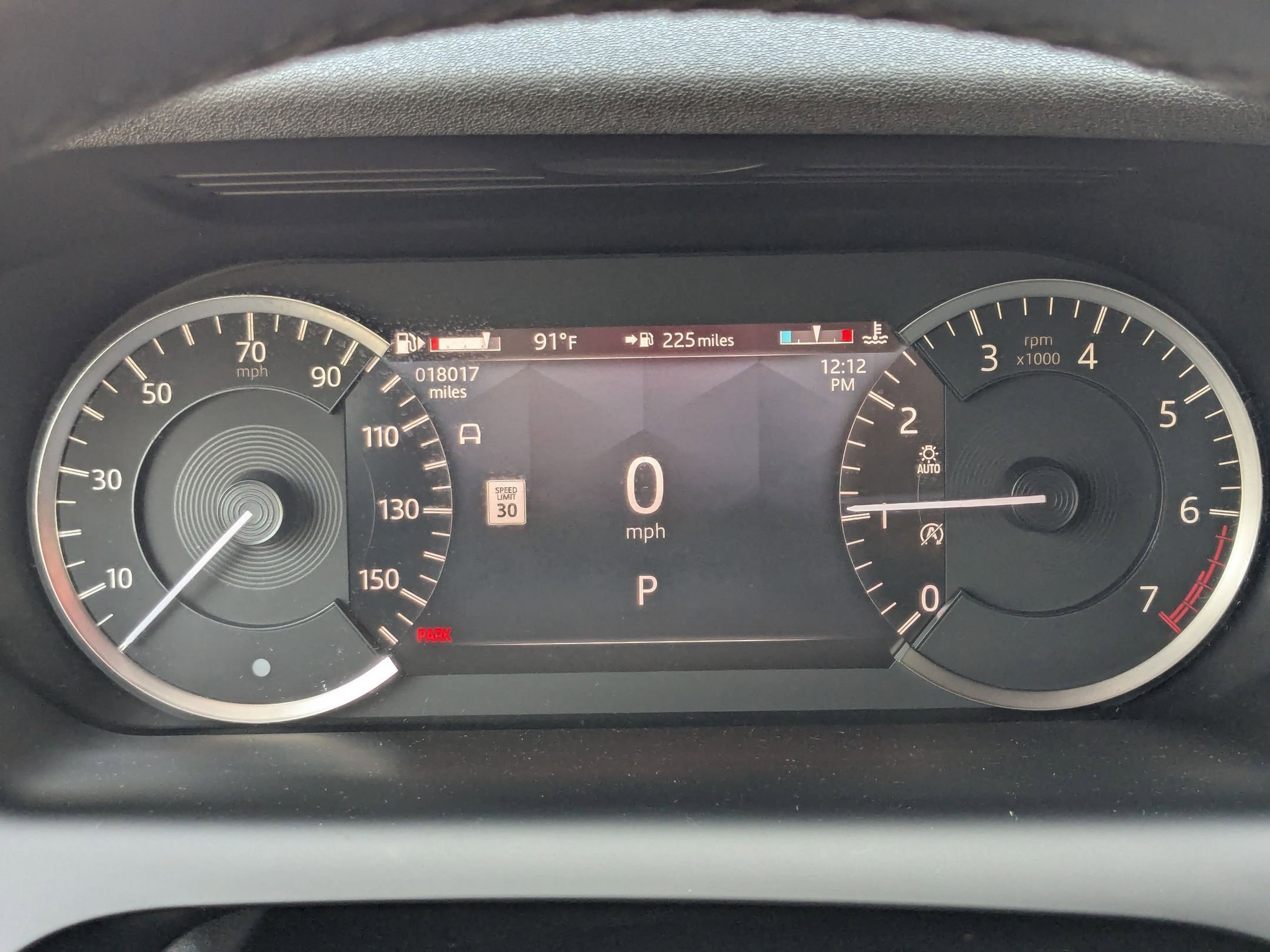 2023 Land Rover Discovery Sport SE R-Dynamic photo 9