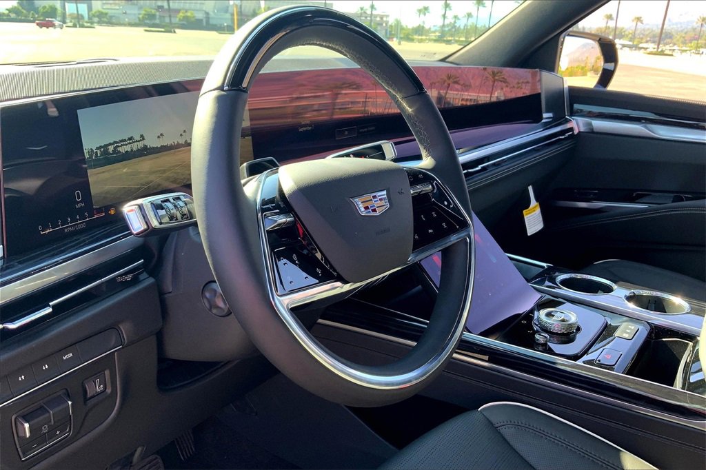 2025 Cadillac Escalade Sport photo 6
