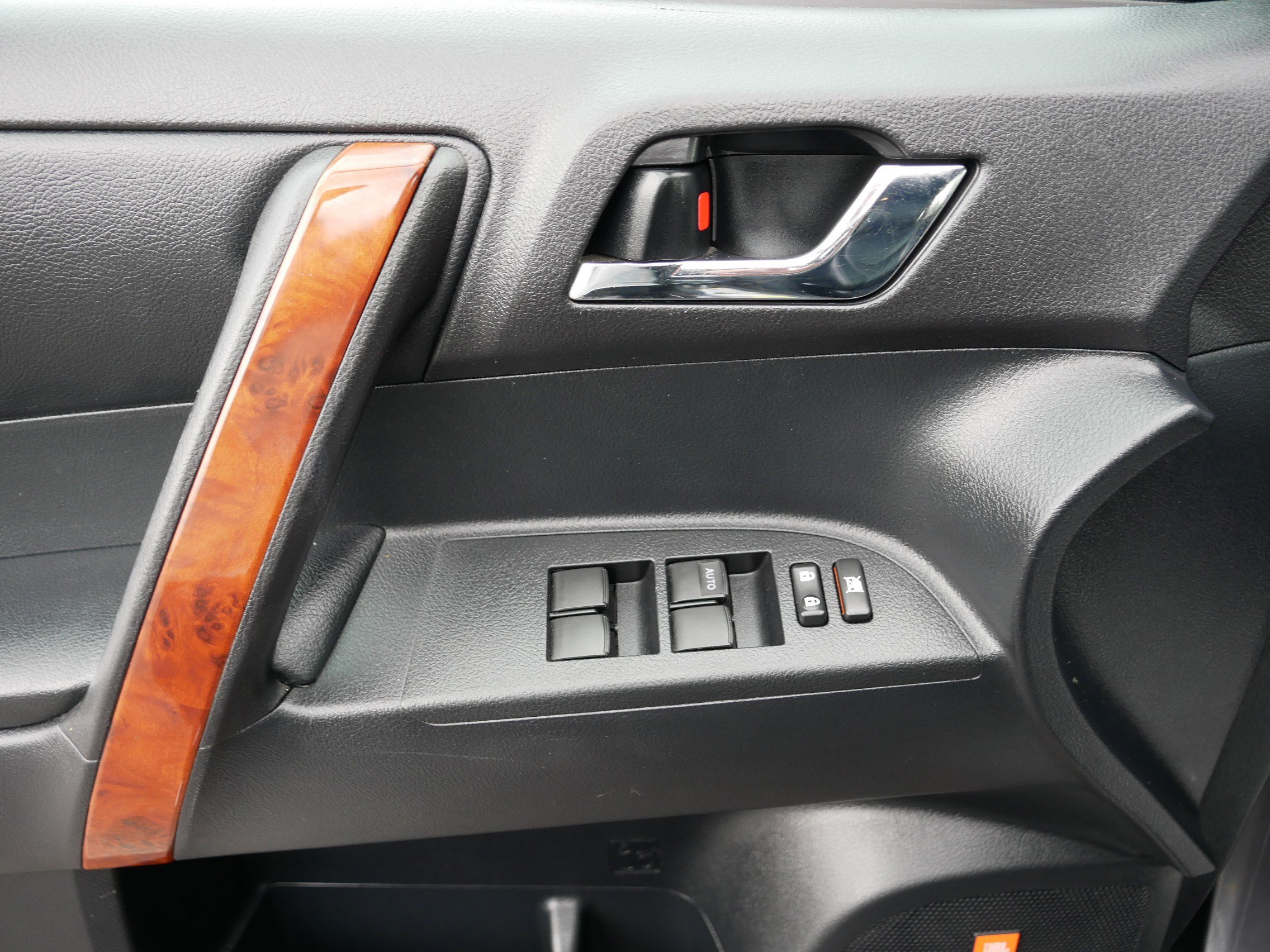 2012 Toyota Highlander Limited photo 18