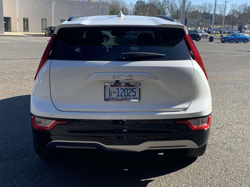 2024 Kia Niro EV Wind photo 3