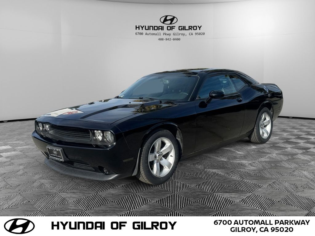 2014 Dodge Challenger SXT's photo