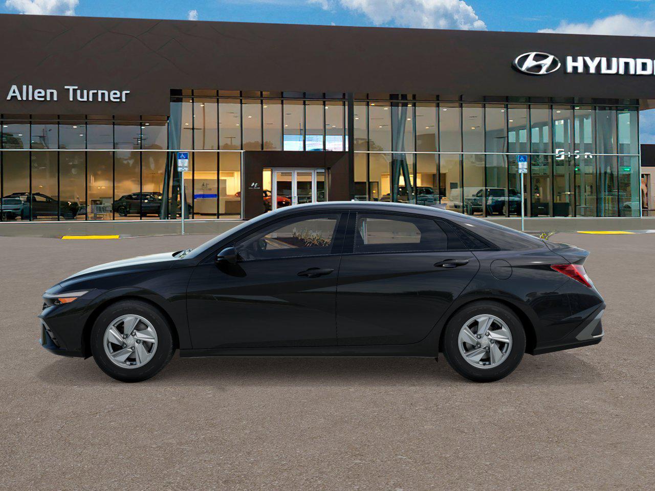2025 Hyundai Elantra SE photo 2