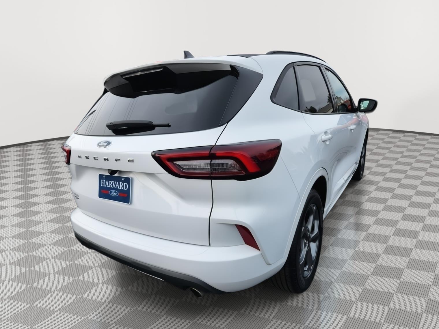 2023 Ford Escape ST-Line photo 4