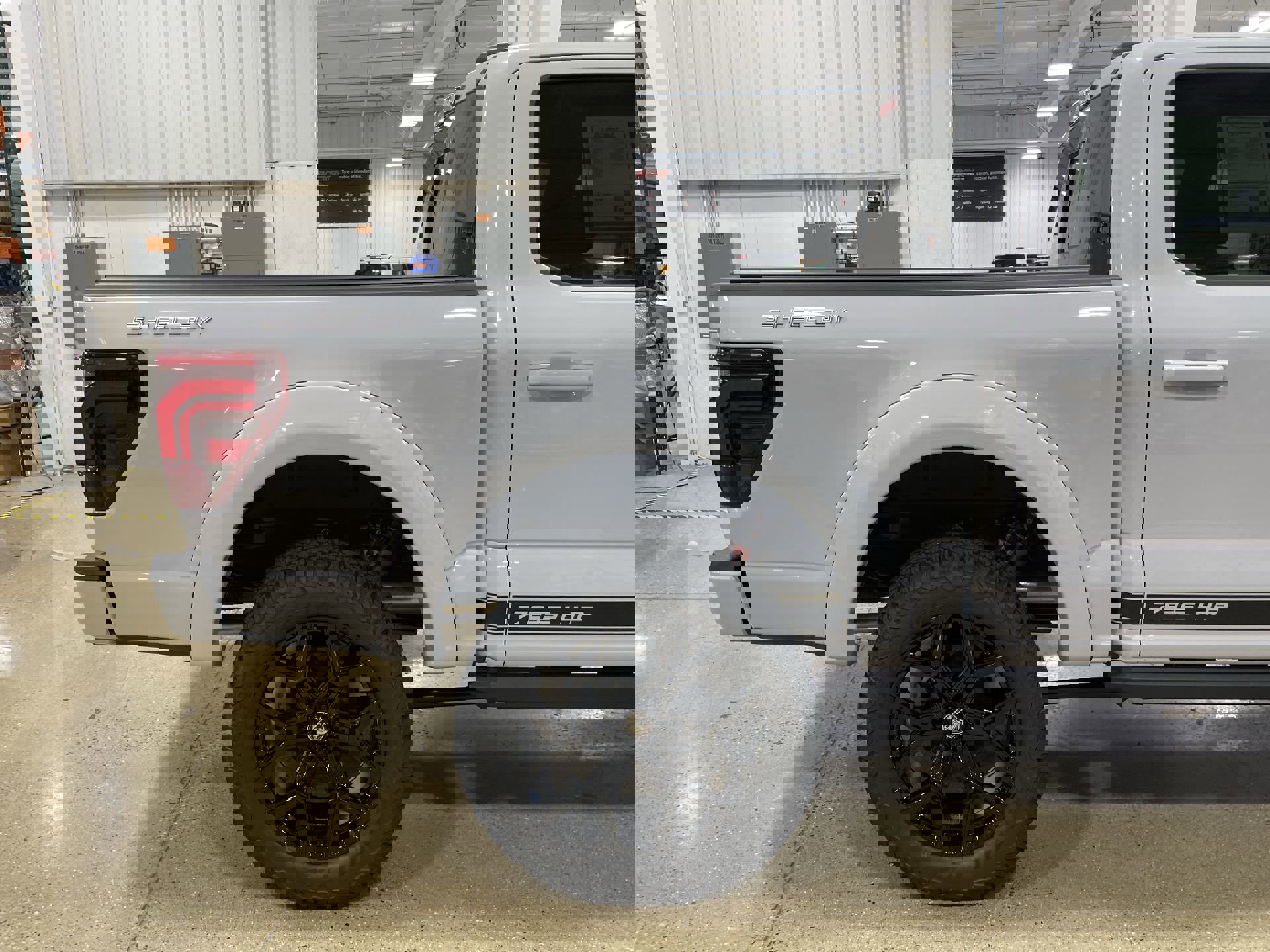 2025 Ford F-150 Lariat photo 20