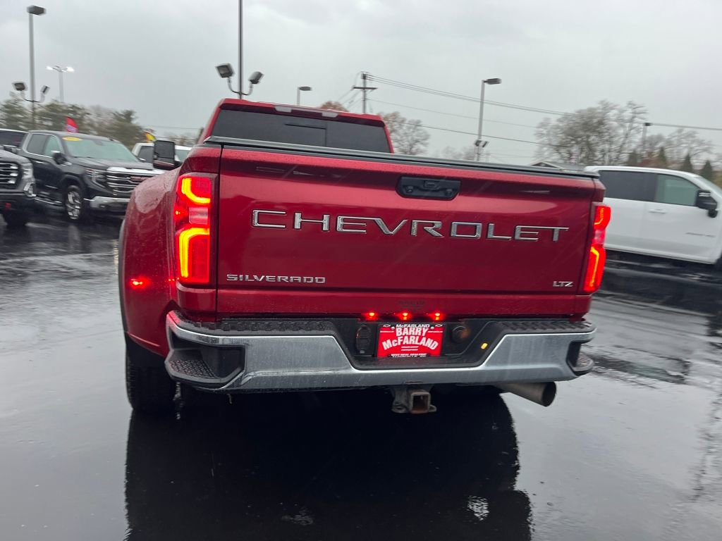 2022 Chevrolet Silverado 3500HD LTZ photo 4