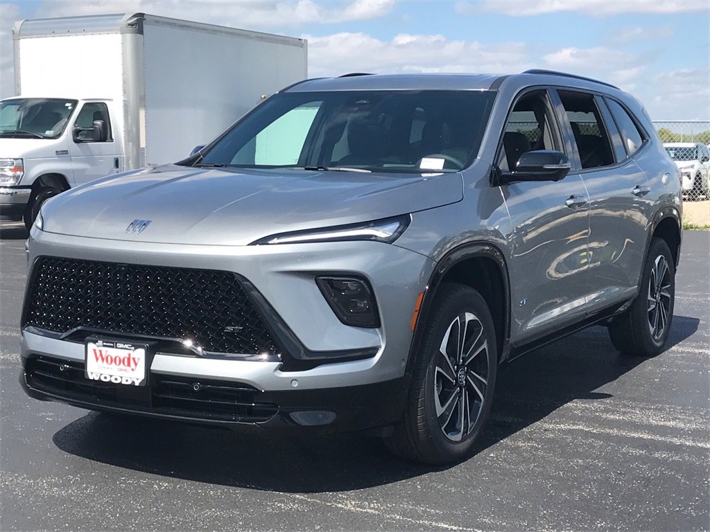 2026 Buick Enclave Sport Touring photo 3