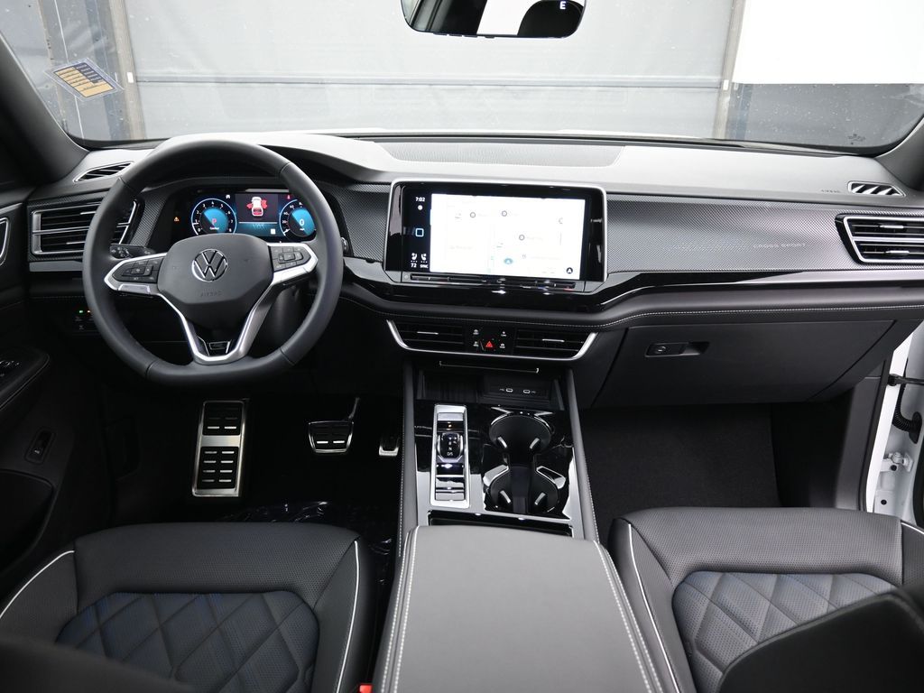 2025 Volkswagen Atlas Cross Sport SEL Premium R-Line photo 42