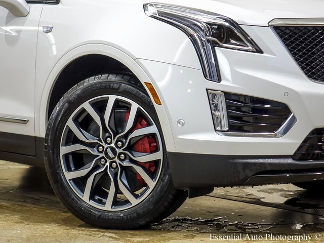 2025 Cadillac XT5 Sport photo 3