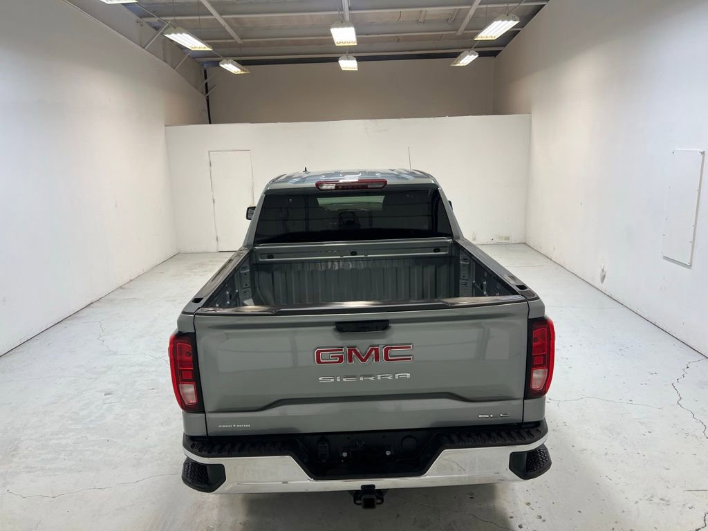 2026 Gmc Sierra 1500 SLE photo 3