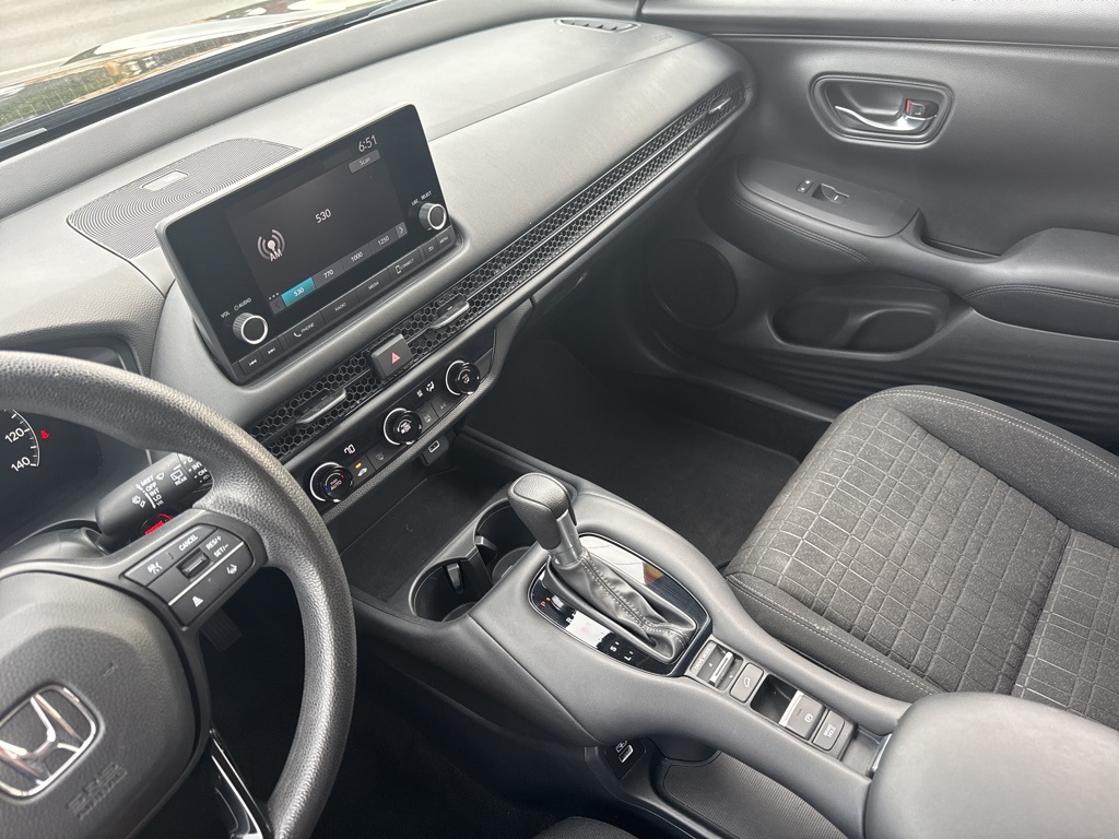2023 Honda HR-V LX photo 16