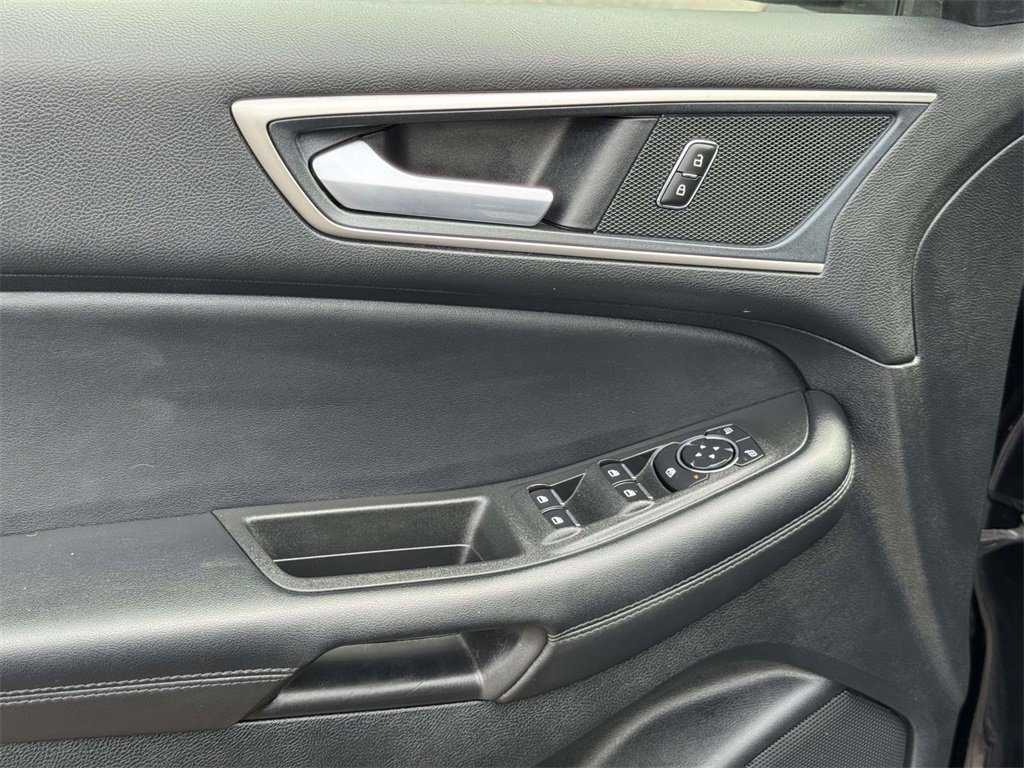 2024 Ford Edge SEL photo 14