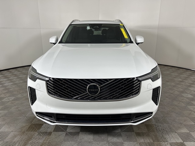 2025 Volvo XC90 AWD Plus photo 3