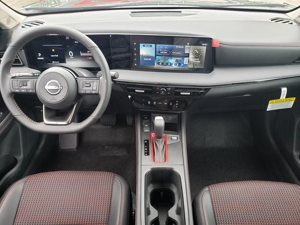 2025 Nissan Kicks SR photo 7