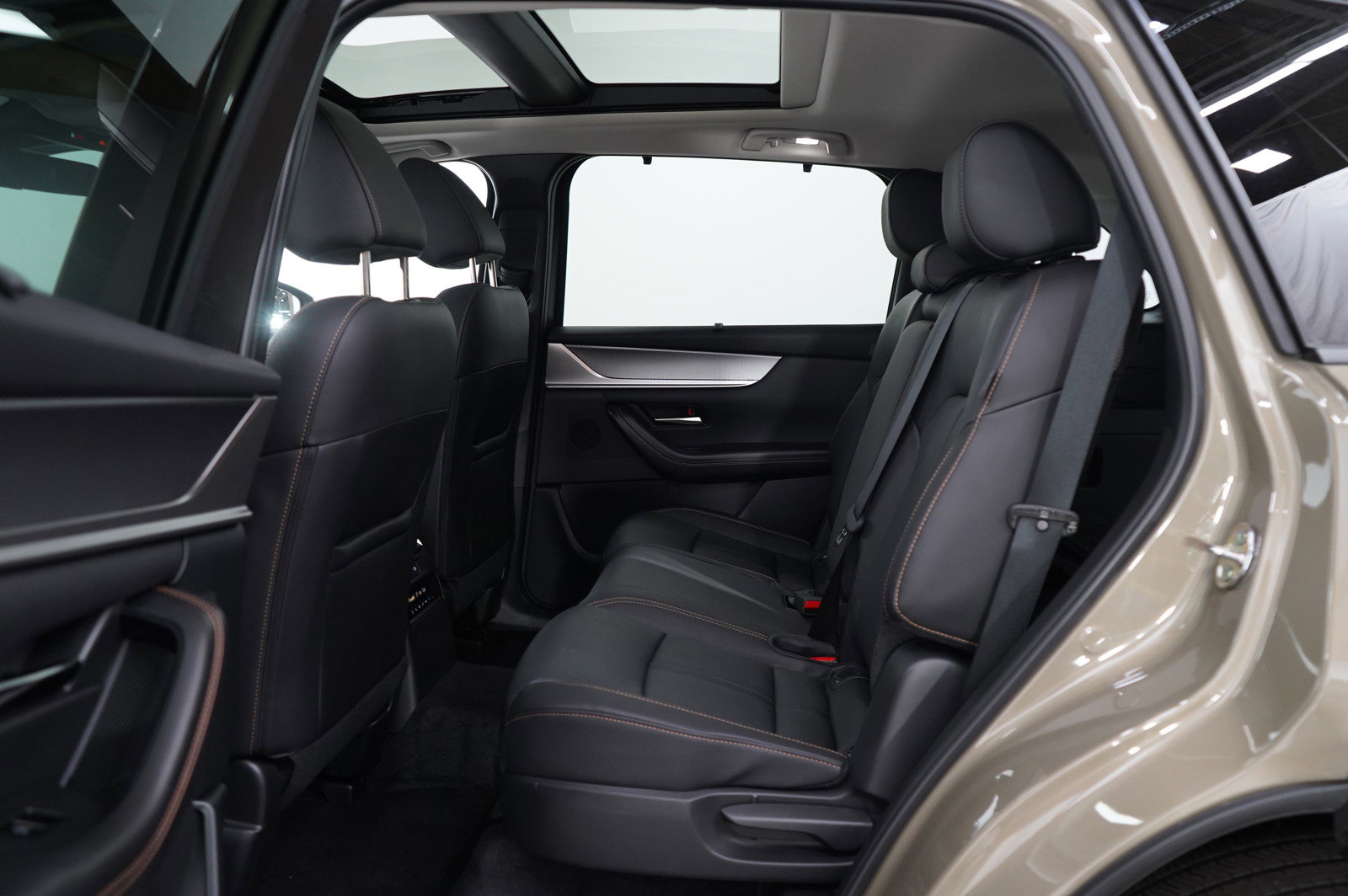 2025 Mazda CX-70 Premium photo 18