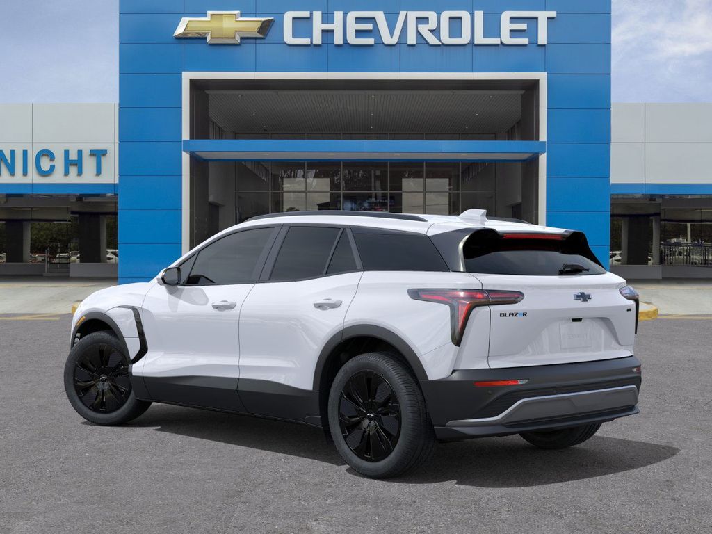 2026 Chevrolet Blazer EV photo 2