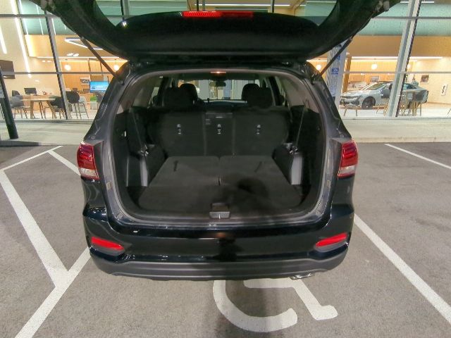 2020 Kia Sorento LX S photo 4