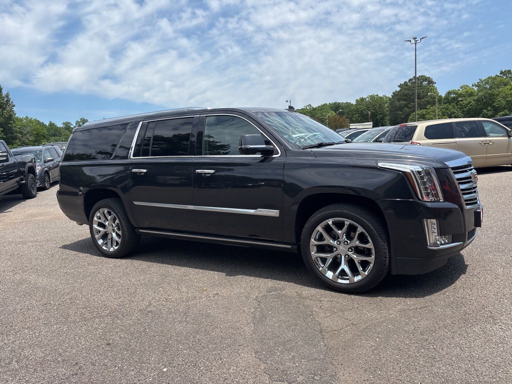 2019 Cadillac Escalade ESV Platinum photo 17