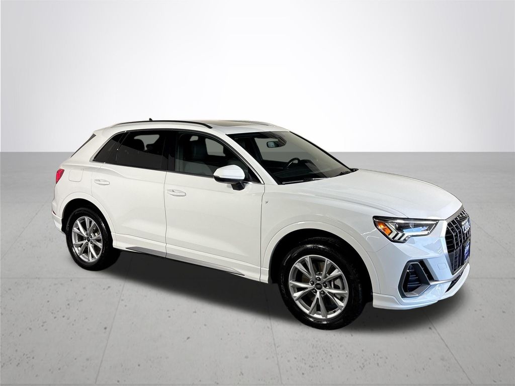 2024 Audi Q3 Premium S line photo 3