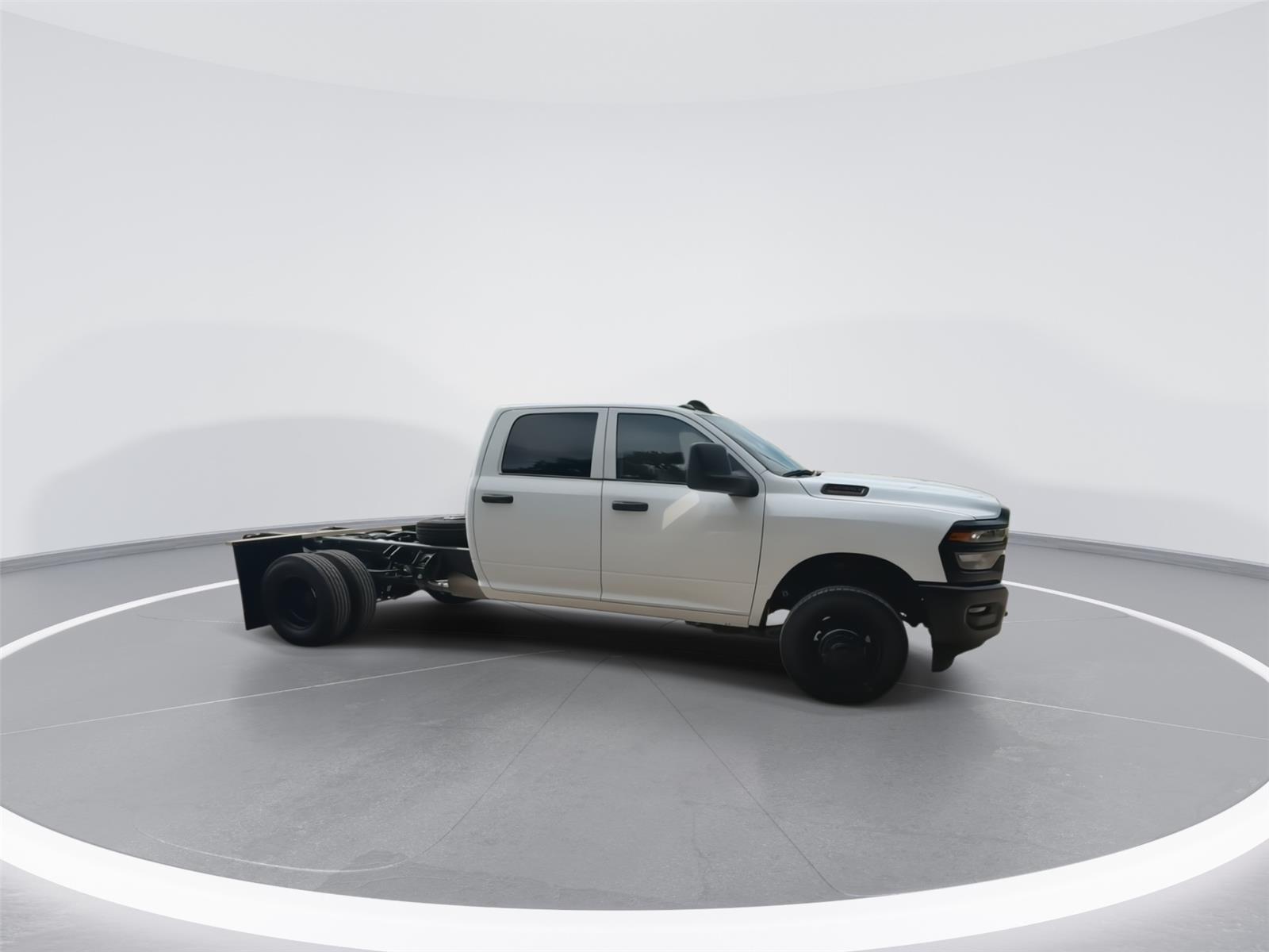2026 Ram 3500 Tradesman photo 3