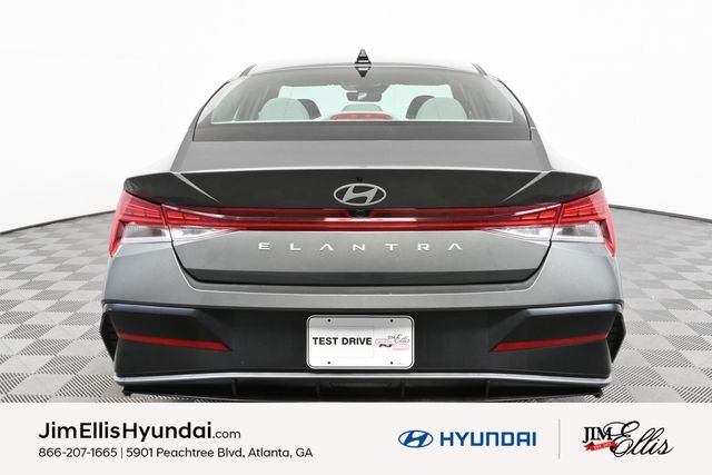 2024 Hyundai Elantra SEL Convenience photo 25