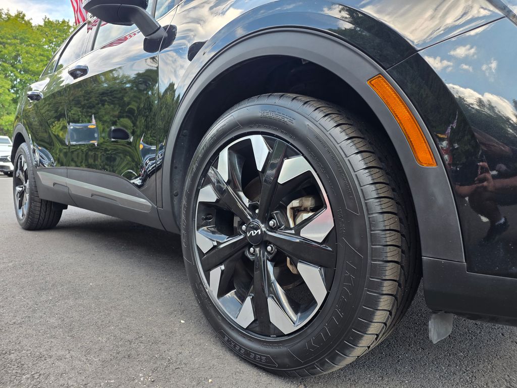 2023 Kia Sportage Plug-In Hybrid X-Line photo 4