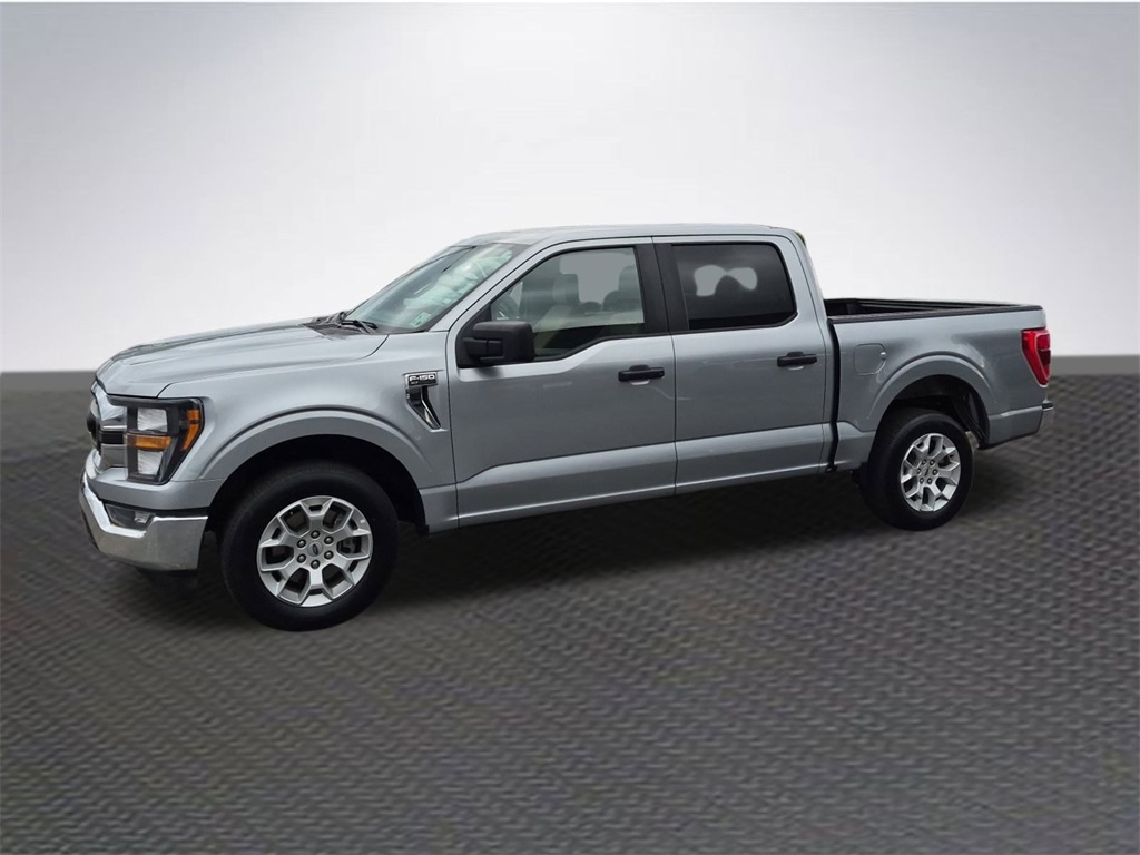 2023 Ford F-150 XLT photo 2